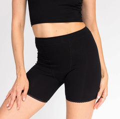 Load image into Gallery viewer, Woman wearing midnight black organic cotton high rise boxer brief
Breathable fabric
No side seams
Longer inseam